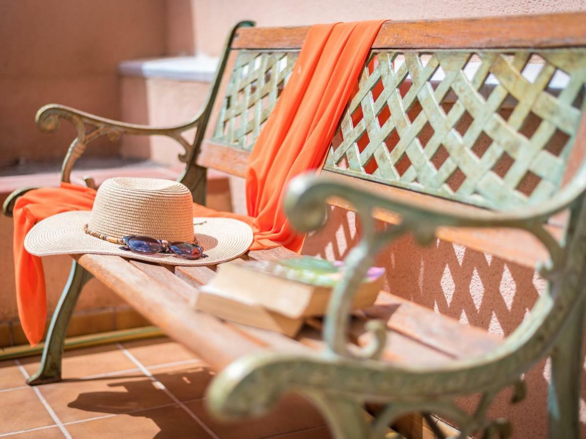 F06 Costa Sol Accommodation, Big Terrace, Pool Коста-дель-Силенцио Экстерьер фото